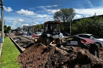 Leo rehabilita el alcantarillado en La Salud