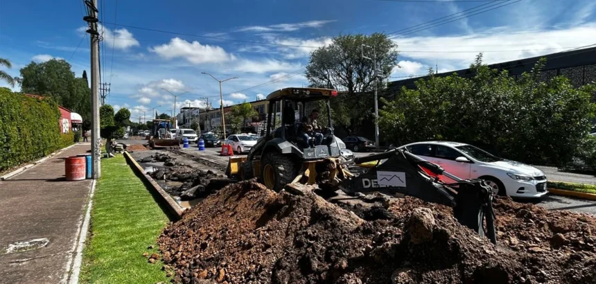 Leo rehabilita el alcantarillado en La Salud