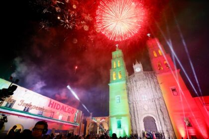 Libia Dennise conmemora el Grito de la Independencia en Dolores Hidalgo