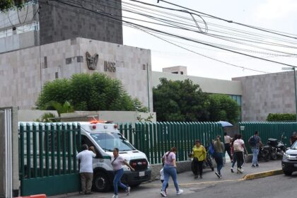 lorena alfaro cuestiona a pepe aguirre por hospitales de irapuato Lorena Alfaro cuestiona a Pepe Aguirre por hospitales de Irapuato