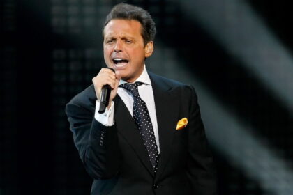 Luis Miguel recibe visita inesperada de Mijares en Nueva York