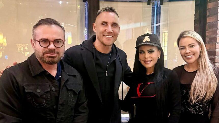 Maribel Guardia presume foto junto a Keylor Navas, portero de Pumas