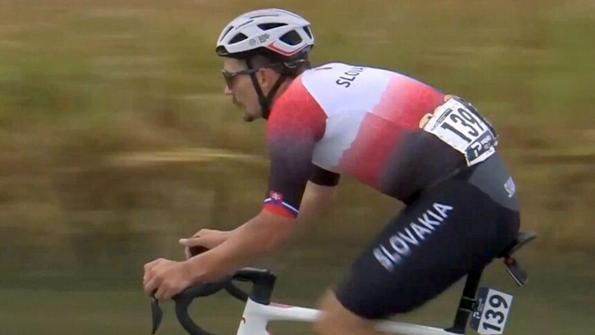 Masajista de Eslovaquia entra al quite en el Mundial ciclista por lesiones