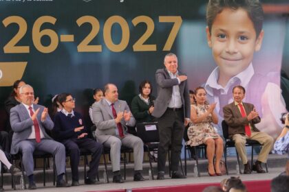 Michoacán avanza hacia una educación al 100, afirma Luis Navarro