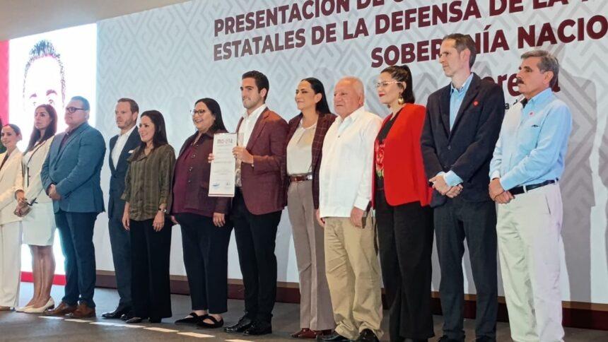 Morena designa a Gino Segura para Quintana Roo sobre Marín Mollinedo