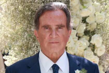 Muere Óscar Mario Beteta, una voz influyente de la radio mexicana