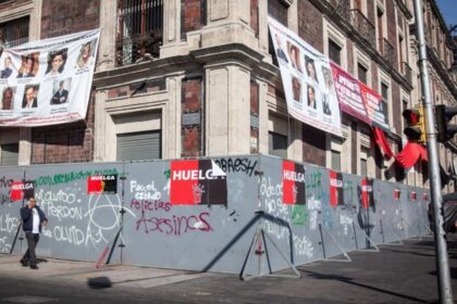 Nacional Monte de Piedad anuncia reapertura tras un año de huelga