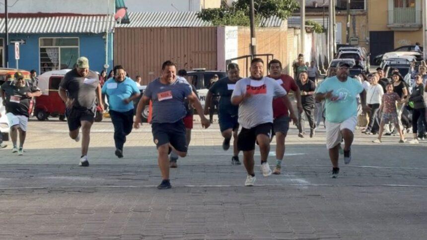 Oaxaca celebra carrera de panzones: participantes debían tener 120 centímetros de estómago