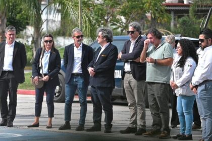 Padre visita lugar donde asesinaron a Claudia Tacoronte en Cuautla