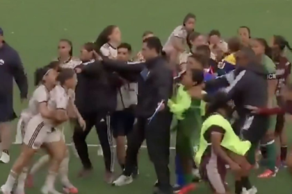 Pelea campal en final femenil tras el triunfo de campeonas en penaltis