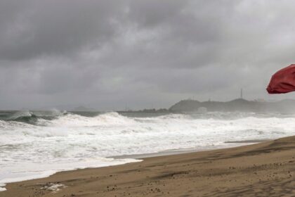 Polo se intensifica a huracán categoría 1 y provocará lluvias intensas