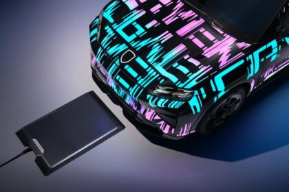 Porsche desarrolla coches eléctricos con carga inalámbrica sin conexión por cable