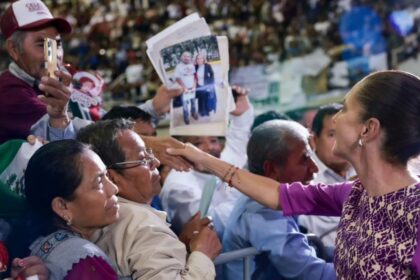 Protestas acompañan gira de Sheinbaum; exigen atención al campo, salud y desaparecidos