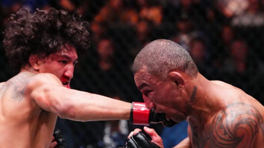Raúl Rosas Jr noquea en pelea estelar UFC; rival sale en camilla