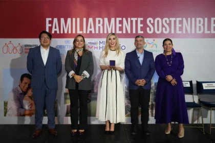 Reconocen a SEFAM por poner a las familias en el centro