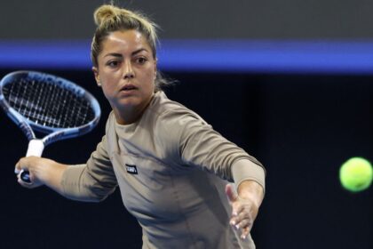 Renata Zarazúa cumple 29 con victoria en China y cita con Sabalenka