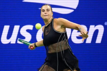 Sabalenka confronta a periodista por sugerir que va de fiesta en fiesta