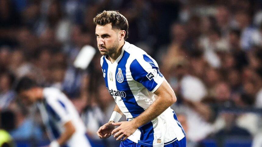 Santi Giménez debuta con Porto, gana al Moreirense y lanza dos disparos peligrosos