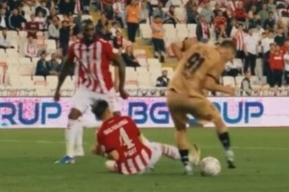 Se 'comió' a Zidane: golazo tras driblar defensa y portero con ruleta
