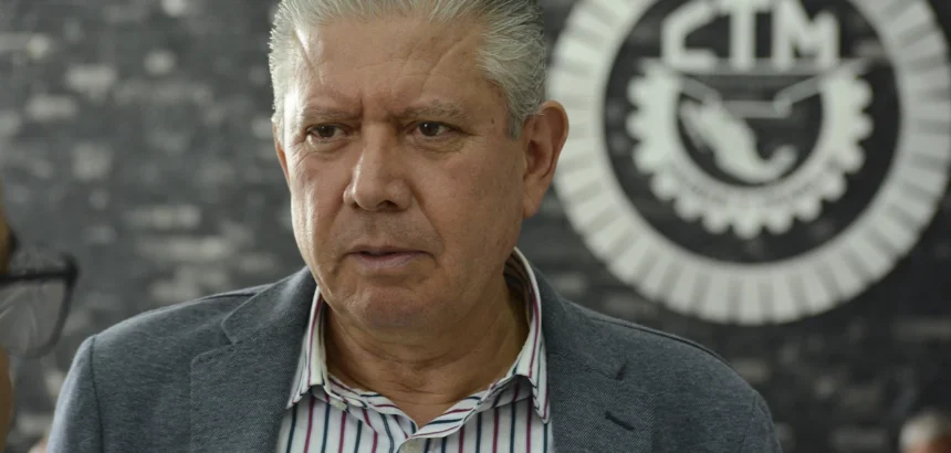 Sector automotriz registra caída en contrataciones