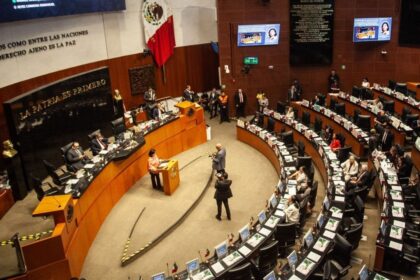 Senado aprueba prohibición de doble nacionalidad para candidatos presidenciales y a gobernador