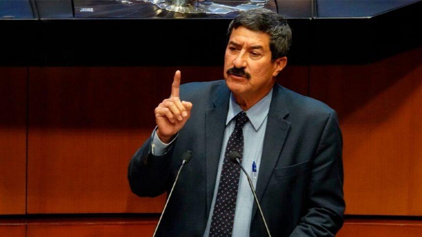 Senadores nacidos en Estados Unidos apoyan prohibir la doble nacionalidad
