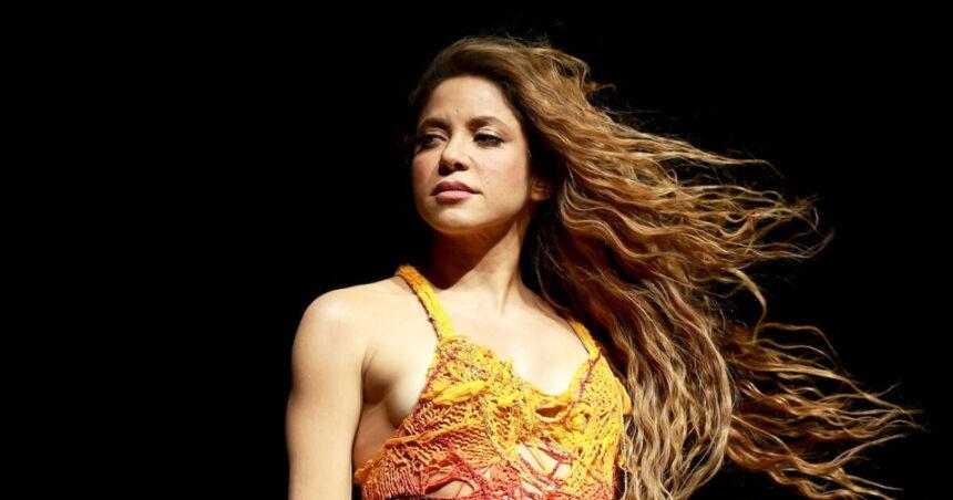 Shakira reacciona molesta en Madrid por una falla de audio