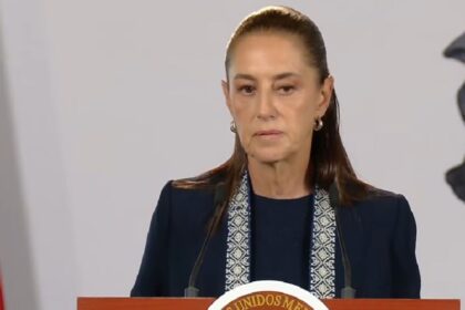 Sheinbaum confirma restricción al uso de celulares en escuelas desde noviembre