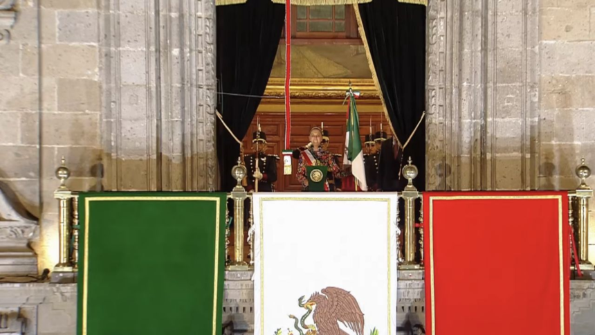 Sheinbaum da su segundo Grito de Independencia y llama a México libre