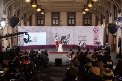 Sheinbaum evalúa convocar marchas si considera que existe injerencia extranjera