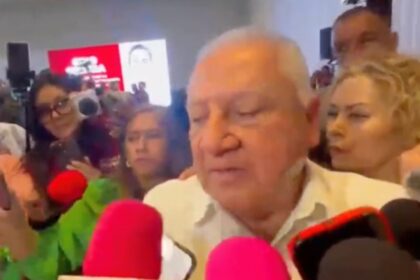 Simpatizantes de Marín Mollinedo gritan fraude tras designación de Gino Segura