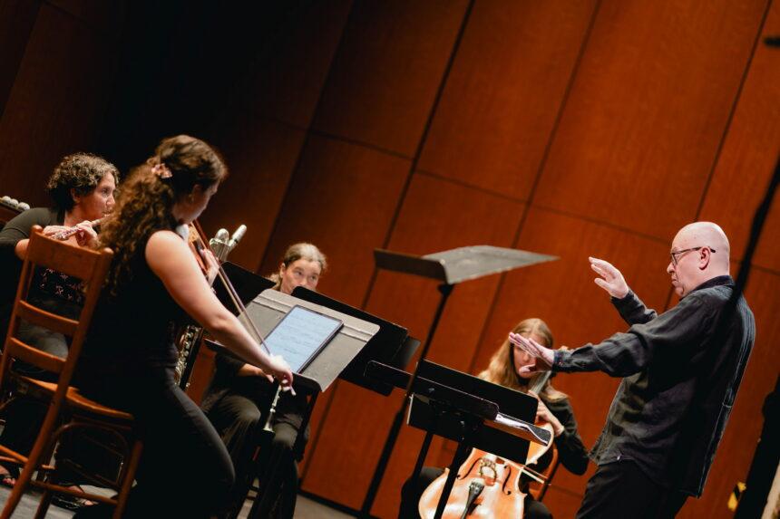 Sinfonietta MIQ concluye estreno en México del programa Raíces