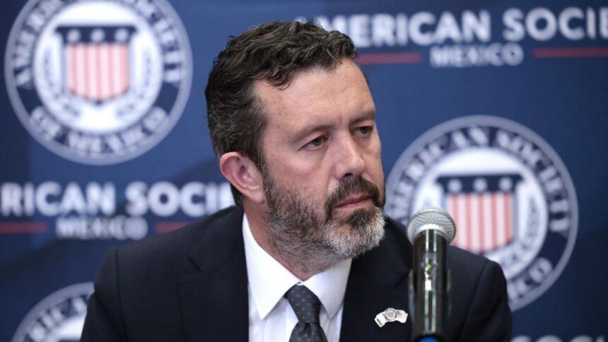 Sociedad Americana de México descarta deslealtad por tener doble nacionalidad
