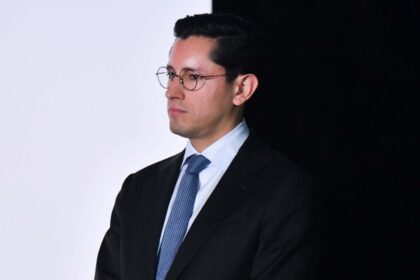 SRE señala campaña negativa contra Velasco