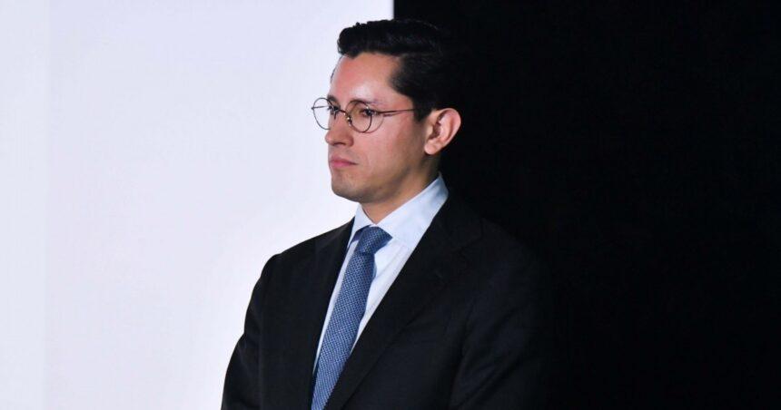 SRE señala campaña negativa contra Velasco