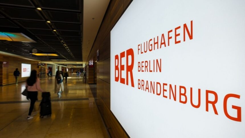 Suspenden temporalmente vuelos en el aeropuerto de Berlín tras avistamiento de dron