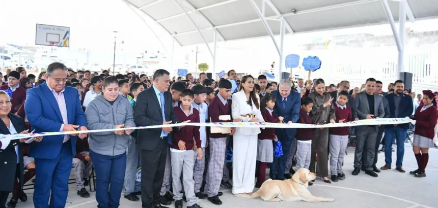 Tere Jiménez inaugura la Telesecundaria 185