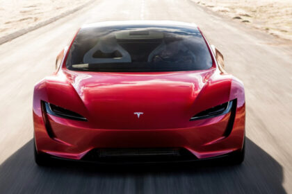 Tesla Roadster: presentación prevista tras nueve años de espera