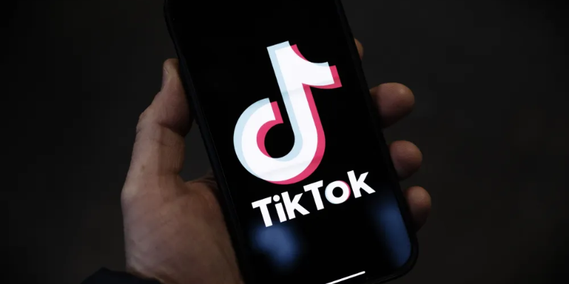 TikTok incorpora la Línea de Mujeres dentro de su plataforma