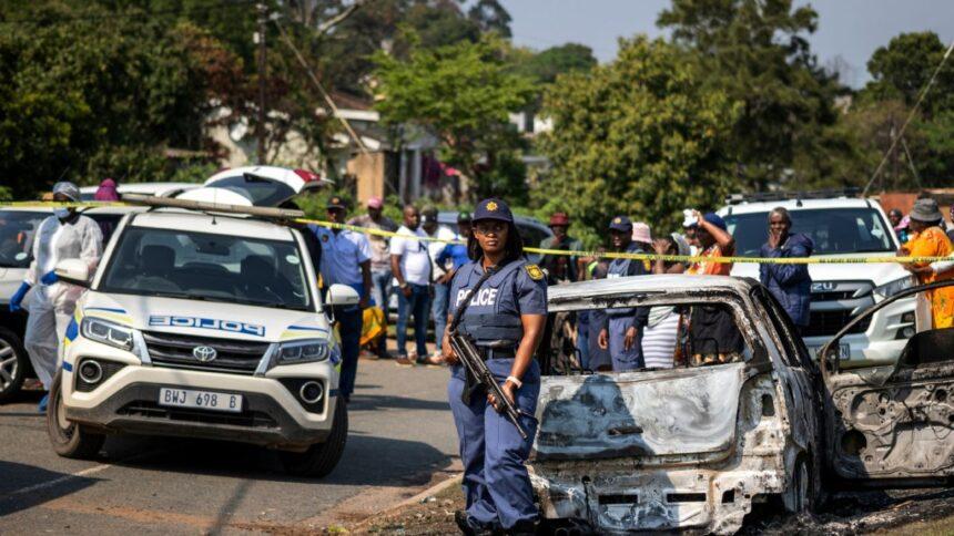 Tiroteo en una fiesta en Sudáfrica deja 11 muertos, incluida una embarazada