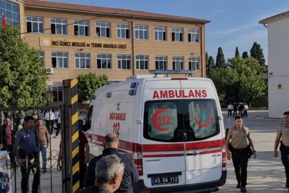 Tiroteo escolar en Turquía deja 11 menores heridos; dos graves