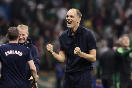 Tuchel lamenta no haber “comido césped” del Azteca tras vencer a México