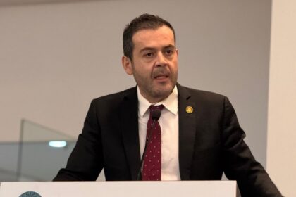 Ulises cuestiona encuestas de Morena en Zacatecas