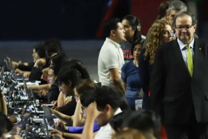 UNAM admite a mil 743 alumnos en licenciaturas tras examen de control
