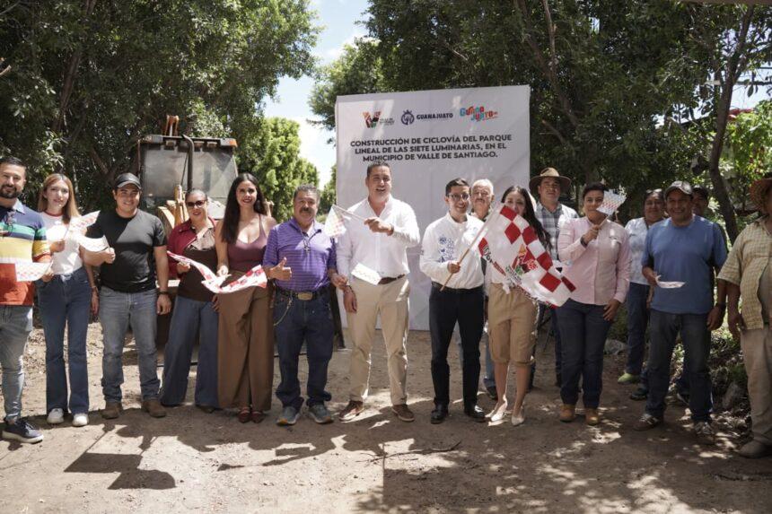 Valle de Santiago mejora Parque Lineal de las Siete Luminarias con ciclovía