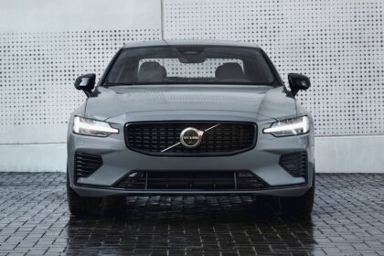 Volvo prepara 13 vehículos nuevos antes de 2030, no todos eléctricos