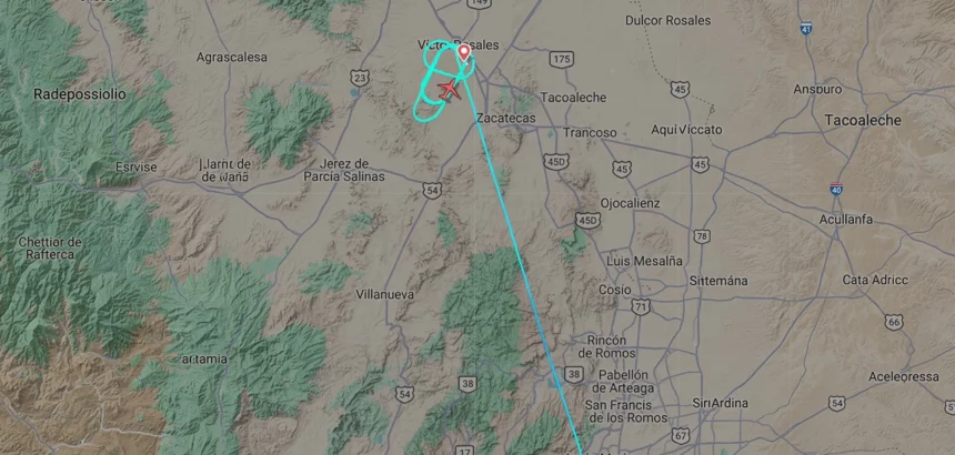 Vuelo Aguascalientes-Dallas aterriza de emergencia en Zacatecas