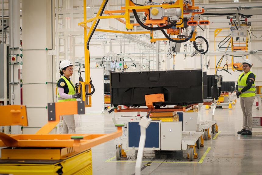 VUTEQ fortalece presencia en Guanajuato con planta e inversión de 100 millones