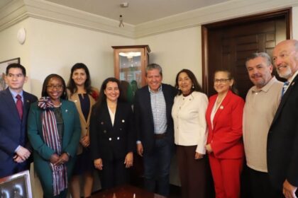 Zacatecas presenta avances de seguridad a legisladores de EU; Johnson recuerda atentado
