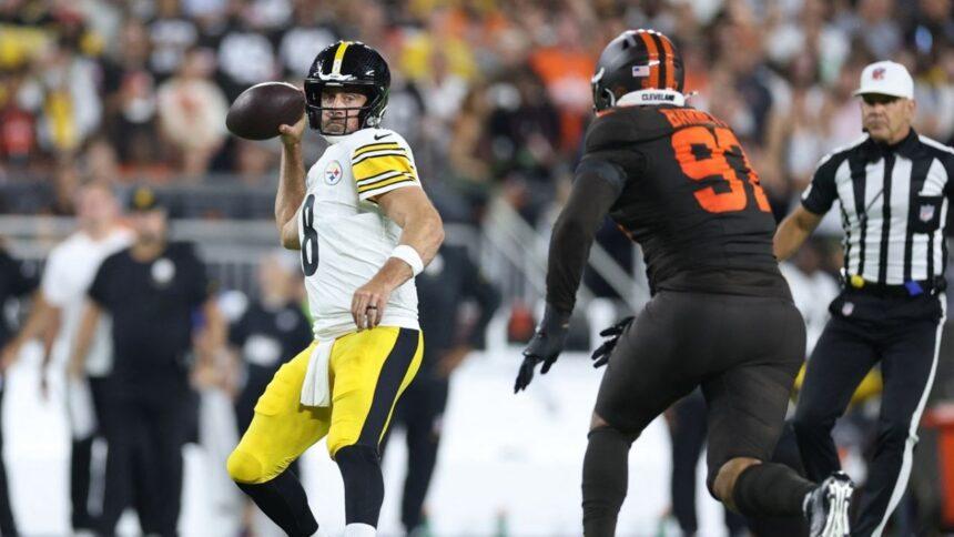 Aaron Rodgers lanza intercepción en última jugada y Steelers pierden ante Browns